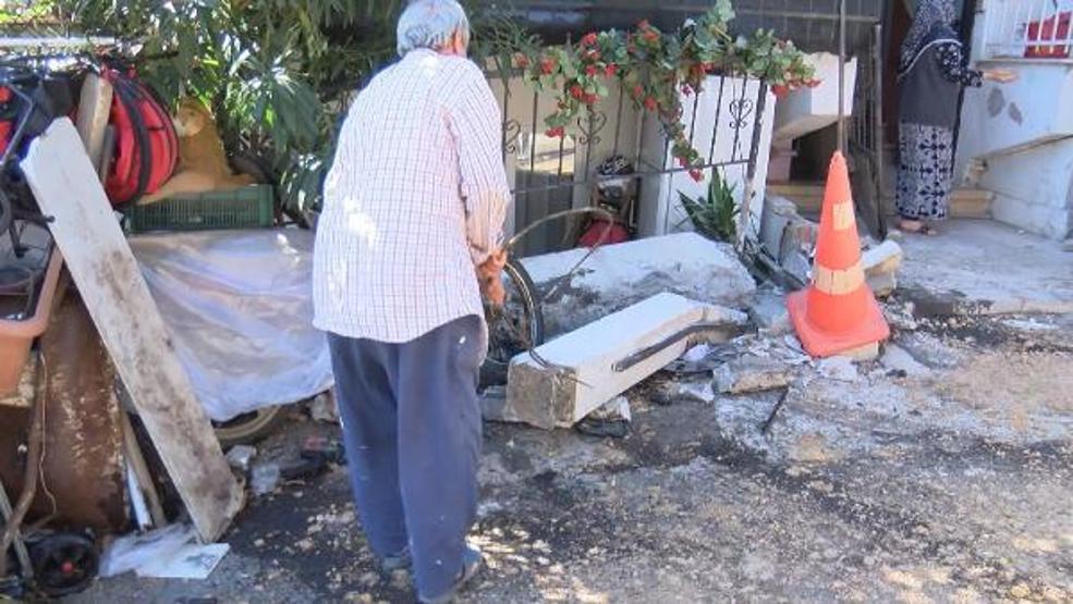 Son dakika.. Eşinin sığındığı baba evine aracıyla defalarca çarptı