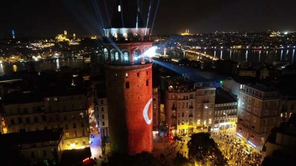 Restorasyon çalışmaları tamamlandı Galata Kulesi yeniden ziyarete açıldı