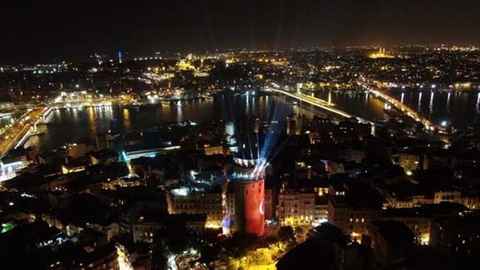 Restorasyon çalışmaları tamamlandı Galata Kulesi yeniden ziyarete açıldı