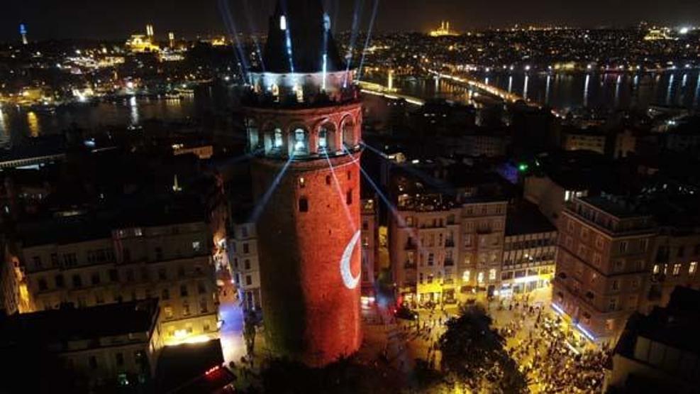 Restorasyon çalışmaları tamamlandı Galata Kulesi yeniden ziyarete açıldı