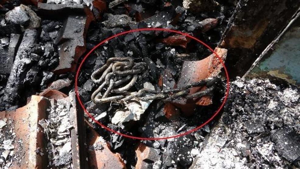 Son dakika.. Akılalmaz olay: Yangın sırasında ayağında zincirle bulundu
