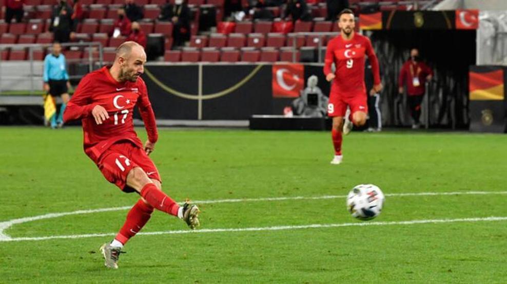 Son dakika... Löw milli yıldıza hayran kaldı
