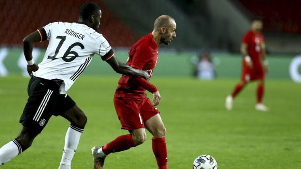 Son dakika... Löw milli yıldıza hayran kaldı
