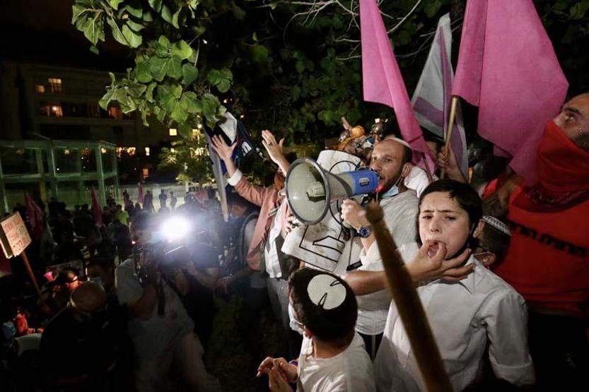Tel Avivden Netanyahuya yükselen ses: Suç başbakanı