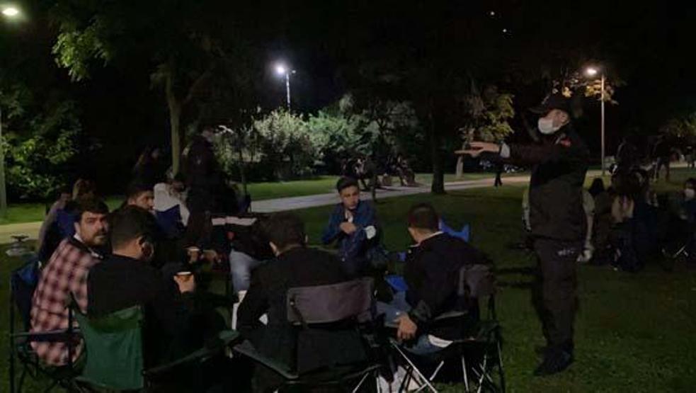 Moda Sahilindeki kalabalık böyle görüntülendi