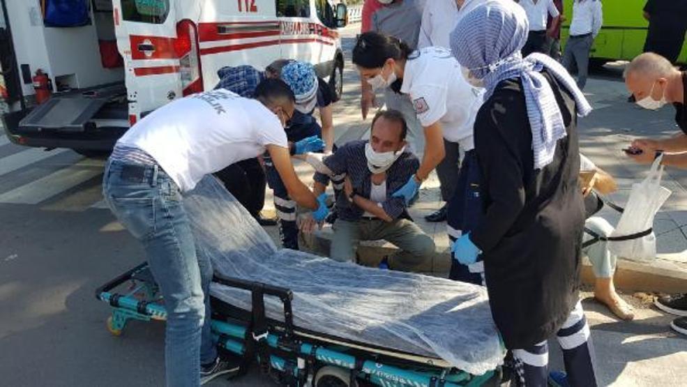 Halk otobüsü ile hafif ticari araç çarpıştı: 7 yaralı