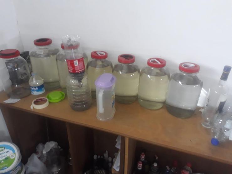 Ankarada kaçak içki operasyonu: 147 litre alkol ele geçirildi