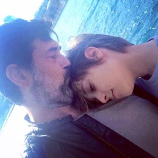 Burak Hakkı ceviz hasadına başladı