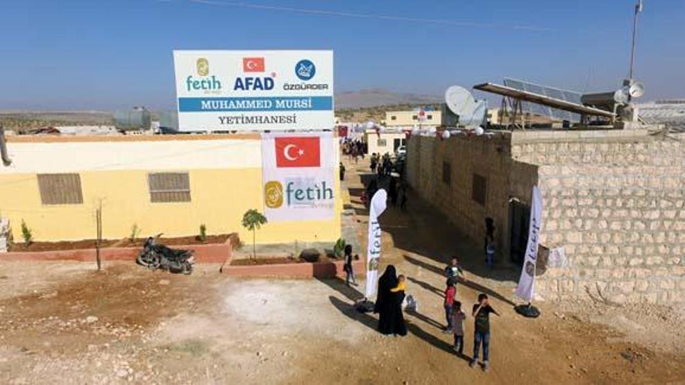 Suriyede yetim aileleri için 200 konutluk yaşam Merkezi açıldı