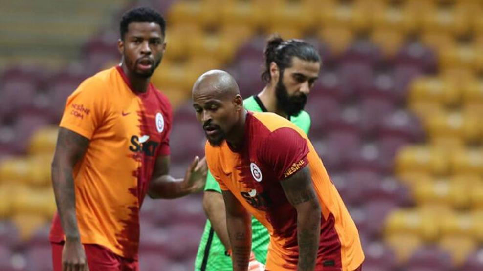 Galatasaray son dakika haberleri: Terimden beklenen karar