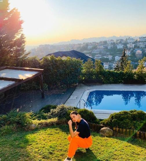 Demet Özdemir 4 milyon TLye villa aldı