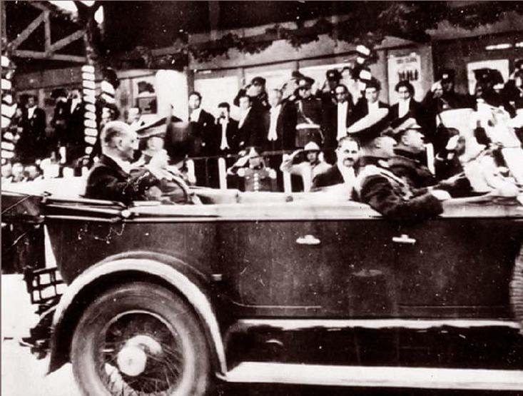 Atatürkün katıldığı 29 Ekim kutlamalarından fotoğraflar