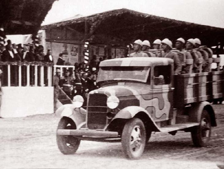 Atatürkün katıldığı 29 Ekim kutlamalarından fotoğraflar