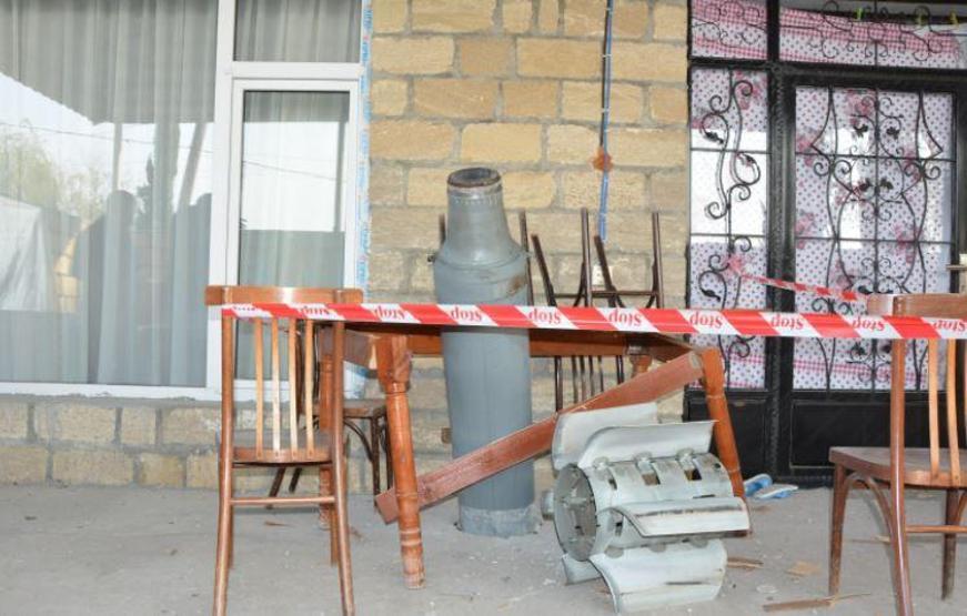 Ermenistanın attığı roket masaya saplandı