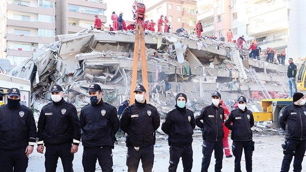 İzmir depreminde kahreden 2 rapor: Yıkılan iki bina tescilli çürük