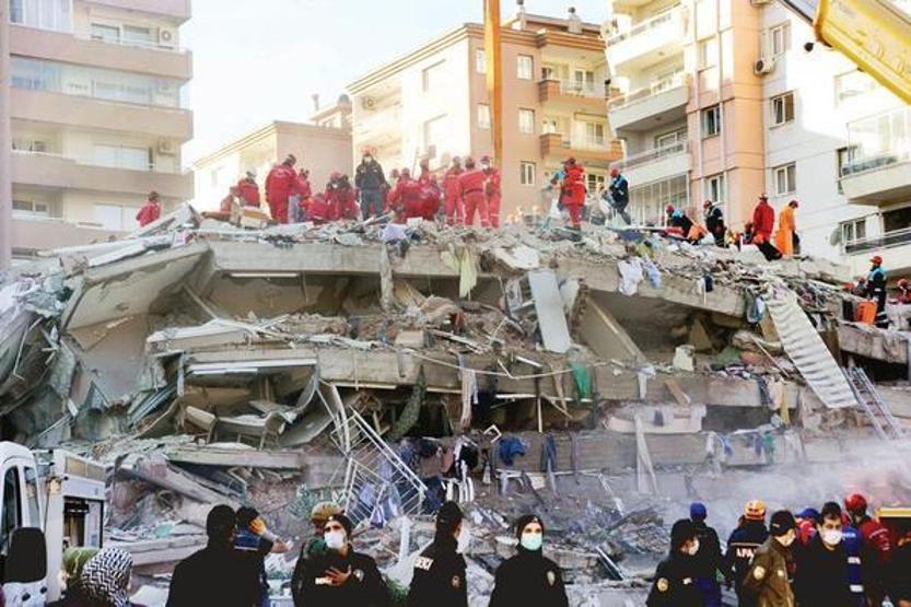 İzmir depreminde kahreden 2 rapor: Yıkılan iki bina tescilli çürük