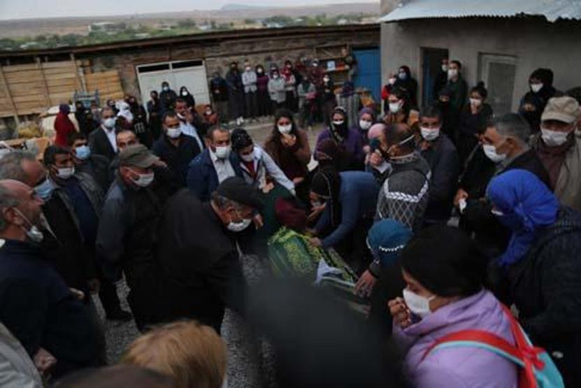 Depremde yaşamını yitiren TEOG birincisi Arda, Tuncelide toprağa verildi