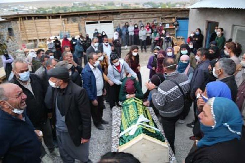 Depremde yaşamını yitiren TEOG birincisi Arda, Tuncelide toprağa verildi