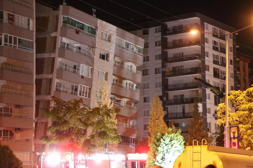 Yılmaz Erbek Apartmanında yıkım başladı