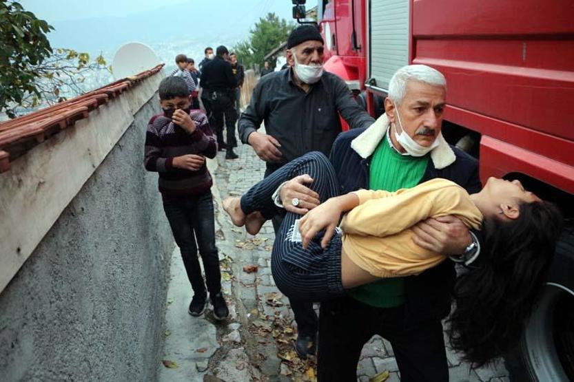 Gördüğü manzara karşısında baygınlık geçirdi Apar topar hastaneye kaldırıldı