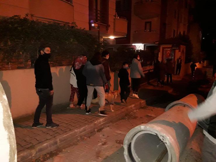 Doğal gaz sızıntısı oldu, site boşaltıldı