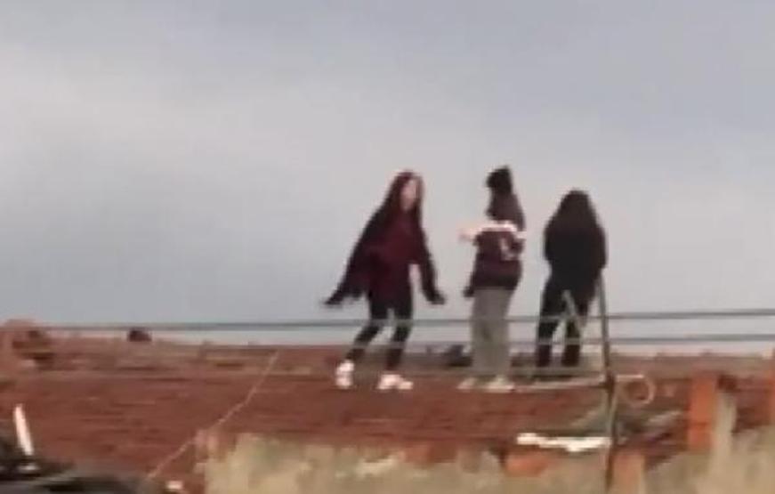 Çatıya çıkıp dans etmişlerdi: Hata yaptık