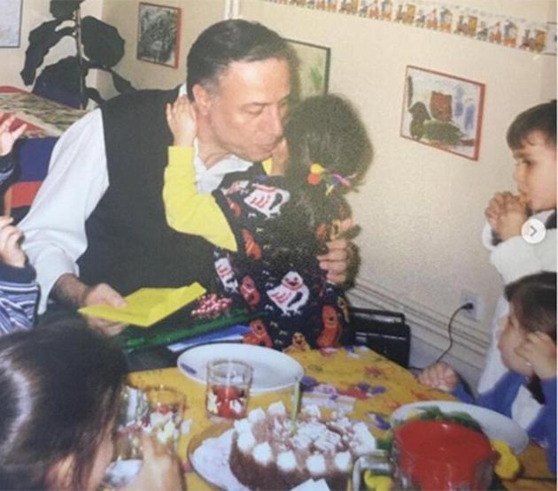 Gül Sunal ve Ali Sunaldan duygulandıran Kemal Sunal paylaşımları