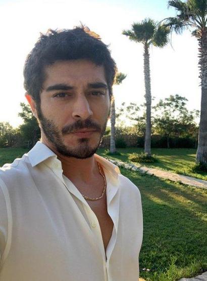 Burak Denizin acı günü Babası hayatını kaybetti