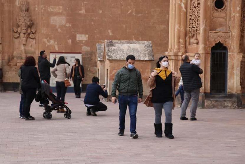 Osmanlı mirası İshak Paşa Sarayı 105 bin turist ağırladı
