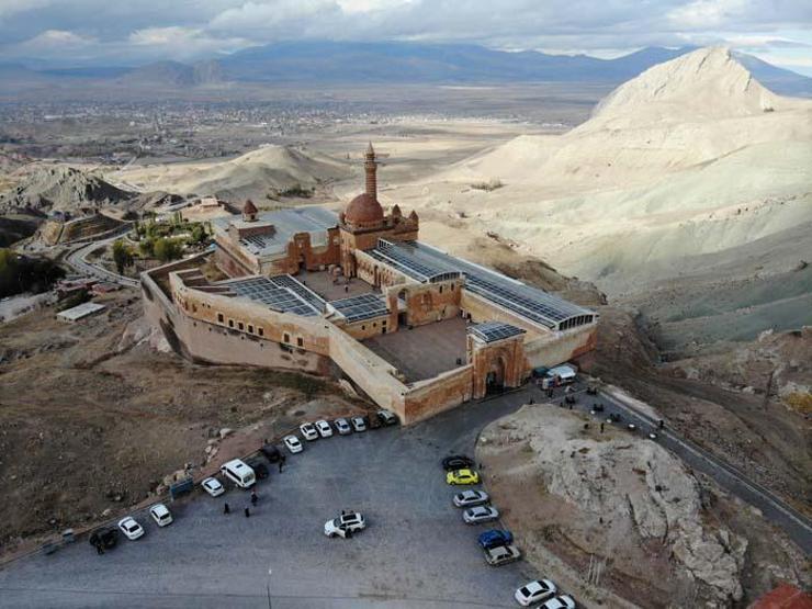Osmanlı mirası İshak Paşa Sarayı 105 bin turist ağırladı