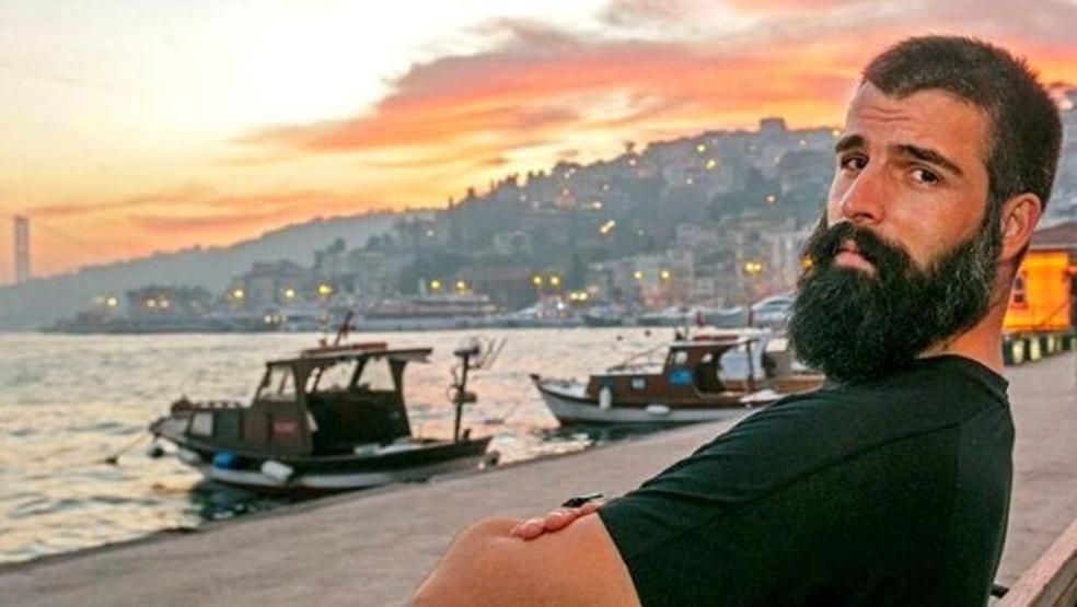 Mehmet Akif Alakurt takipçisini ölümle tehdit etti