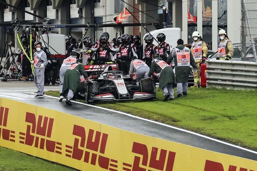 Lewis Hamilton İstanbulda tarih yazdı