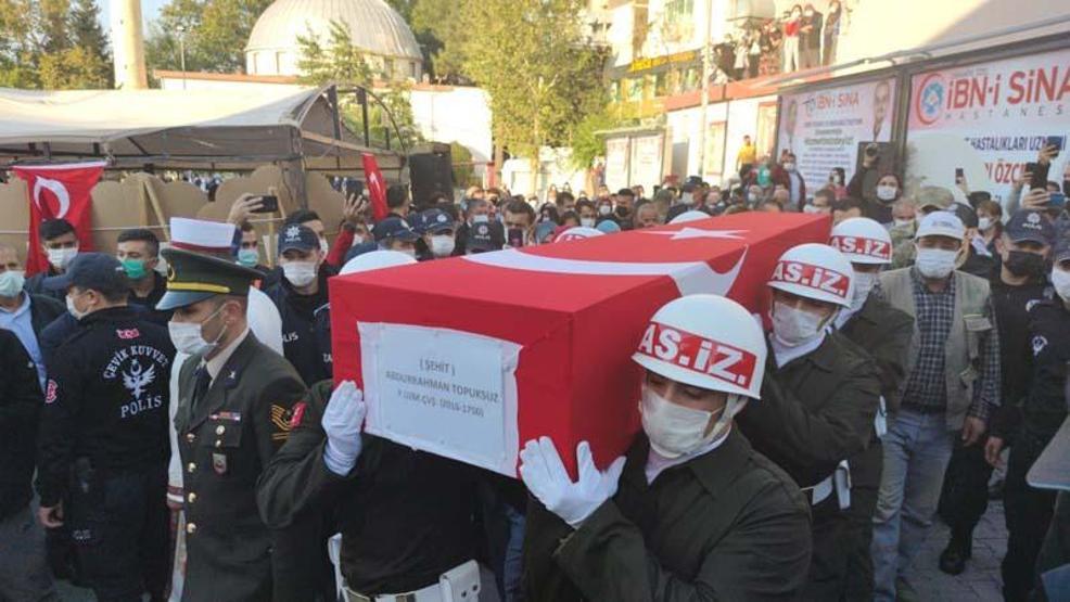 Şehit Uzman Çavuş Abdurrahman Topuksuz, son yolculuğuna uğurlandı