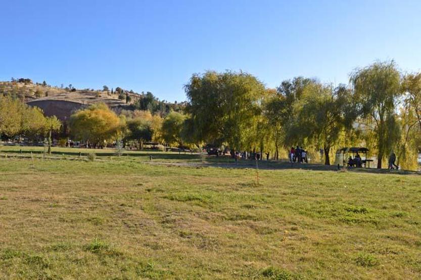 Gölbaşı Gölleri Tabiat Parkında sonbahar güzelliği