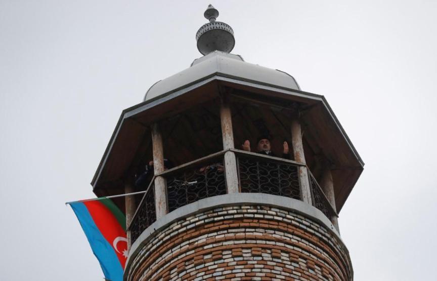 27 yıl sonra tarihi ziyaret Azerbaycanın First Ladysi paylaştı... Dikkat çeken detay