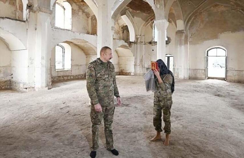 27 yıl sonra tarihi ziyaret Azerbaycanın First Ladysi paylaştı... Dikkat çeken detay