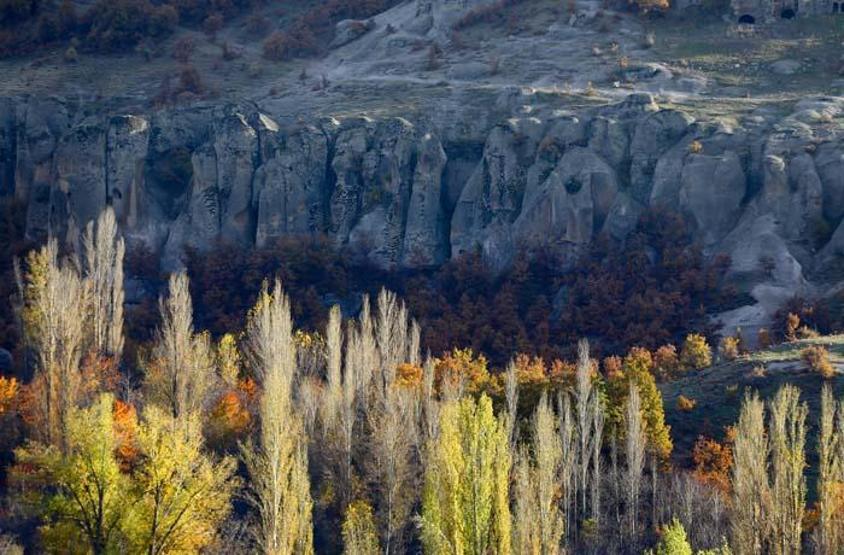 Kapadokyayı andırıyor 2 bin yıllık antik kentten doyumsuz sonbahar manzaraları