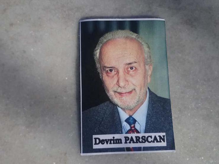 Usta oyuncu Devrim Parscan son yolculuğuna uğurlandı Krallar gibi gitti