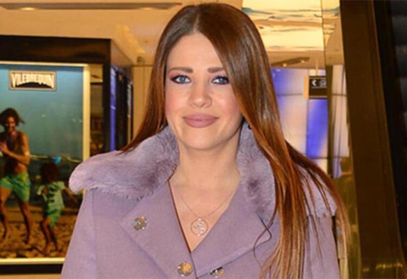 Esra Sönmezer attan düştü