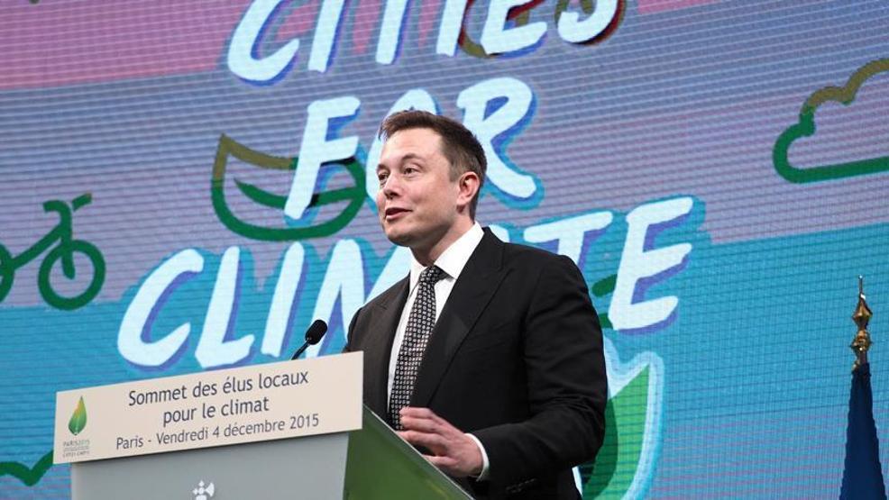 Elon Musk insanlı Mars görevi için tarih açıkladı