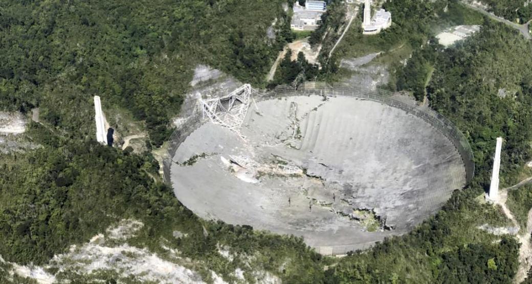 Porto Riko’da ünlü Arecibo teleskobu çöktü