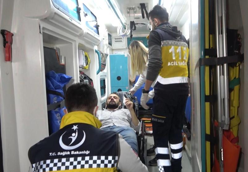 DHA muhabirine çirkin saldırı... Kısıtlamayı ihlal eden boksör, gazetecinin burnunu kırdı