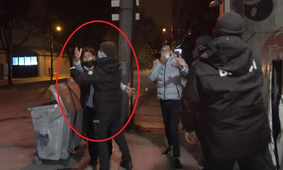 DHA muhabirine çirkin saldırı... Kısıtlamayı ihlal eden boksör, gazetecinin burnunu kırdı