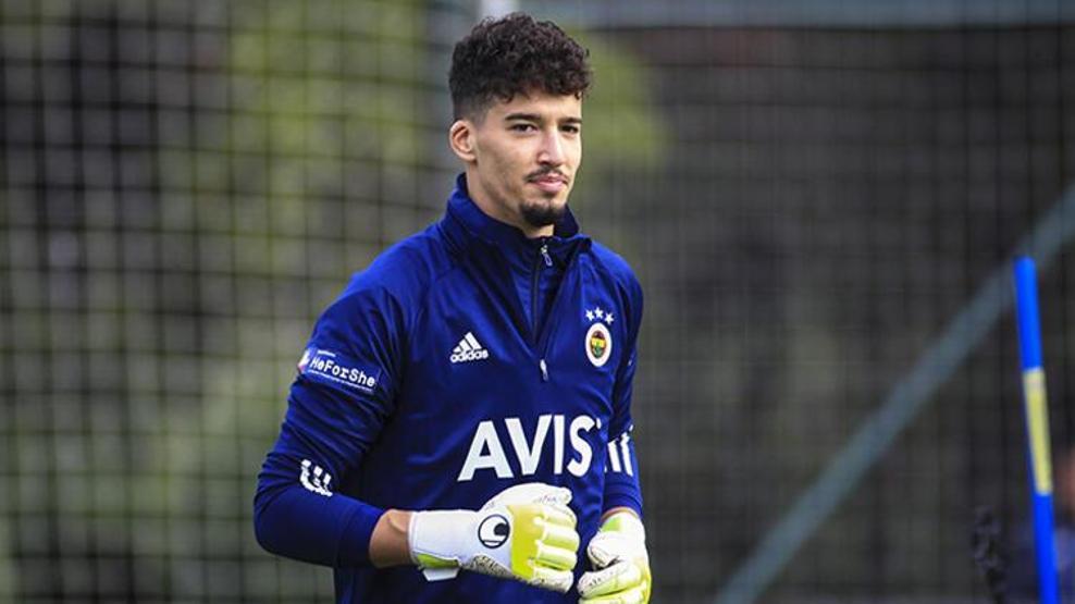 Fenerbahçe son dakika haberleri: Altay Bayındırın talipleri artıyor