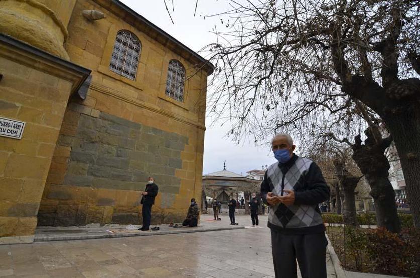 Cuma namazı sonrası yağmur duası edildi