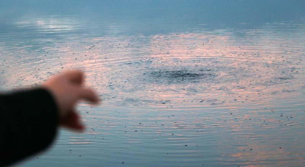 Gölde korkutan görüntü... Olası bir depremin habercisi olabilir