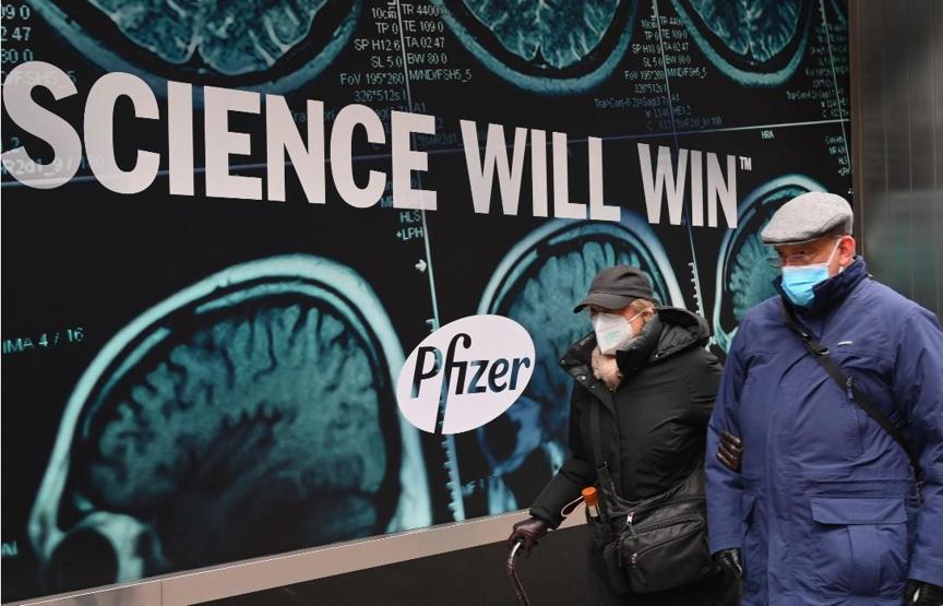 Pfizer CEO’su Albert Bourla henüz neden aşı olmadığını açıkladı