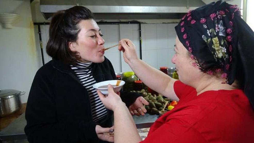 Kızına şifa olsun diye yaptı, gelir kapısı oldu Şimdi taleplere yetişemiyor