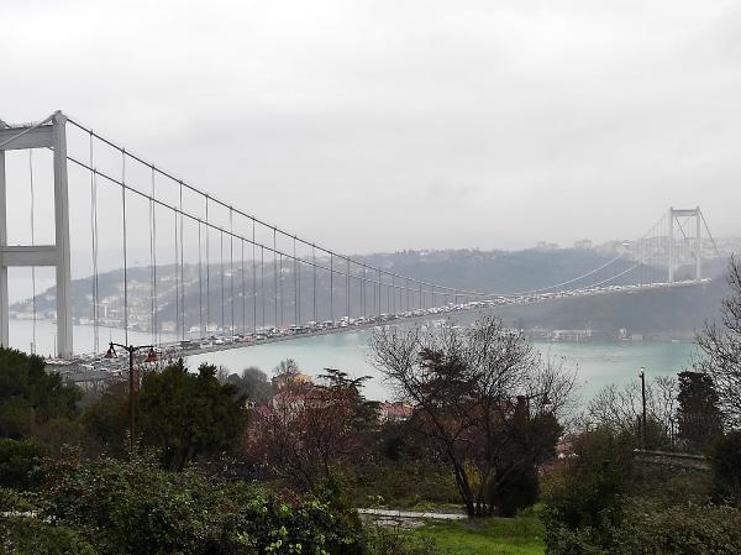 FSMde trafiği kilitleyen kaza