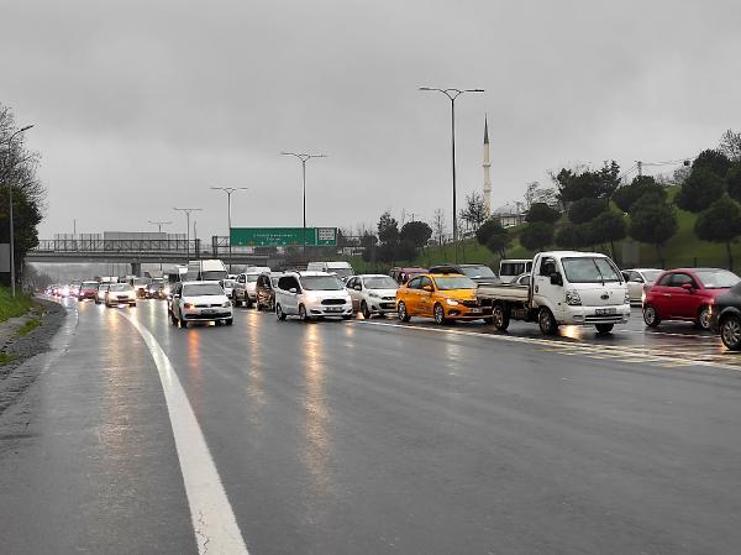 FSMde trafiği kilitleyen kaza